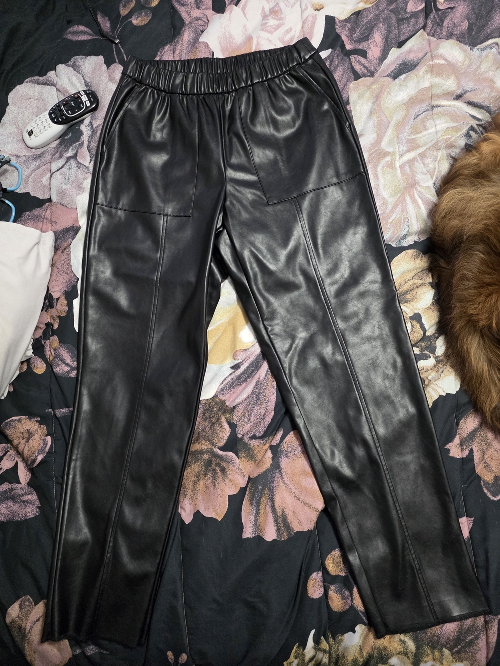 GAP Black Vegan Leather Straight  Pants With Eladtic Waist